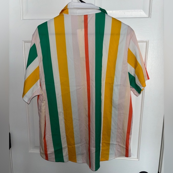 NWT Casual Button Down - Picture 3 of 3